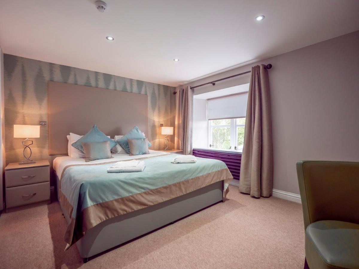 Blackbull Hotel Tarbolton エクステリア 写真
