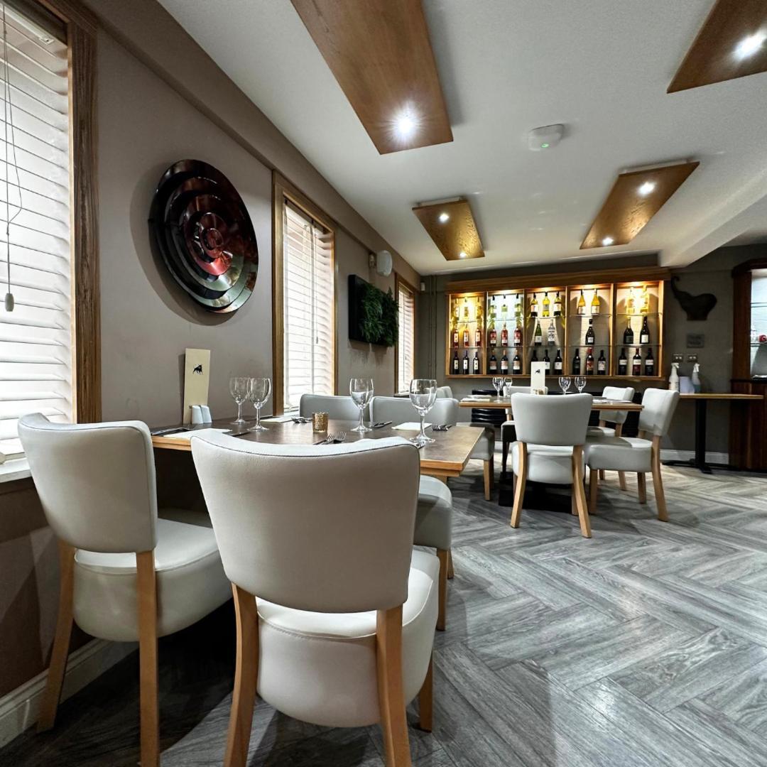 Blackbull Hotel Tarbolton エクステリア 写真