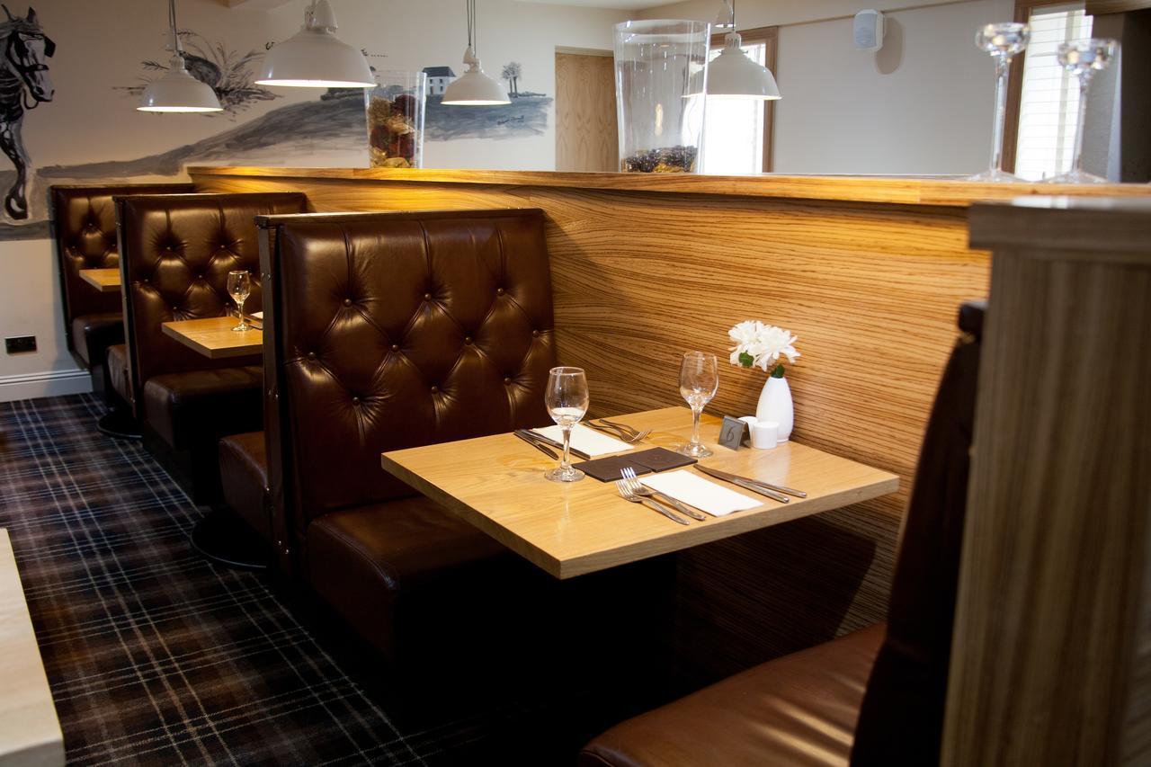 Blackbull Hotel Tarbolton エクステリア 写真